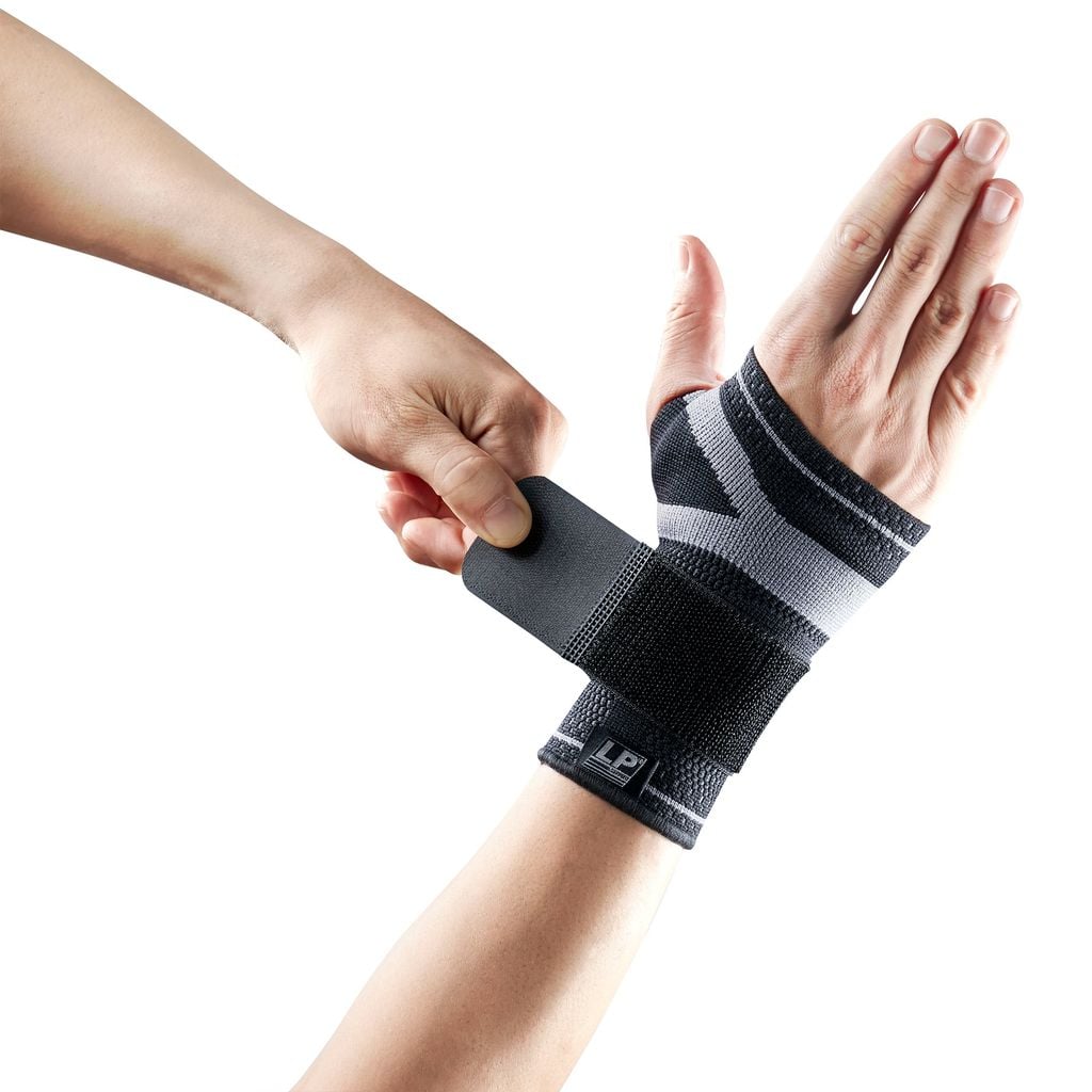 Băng cổ tay hỗ trợ lực nén và tăng sức nắm X-TREMUS