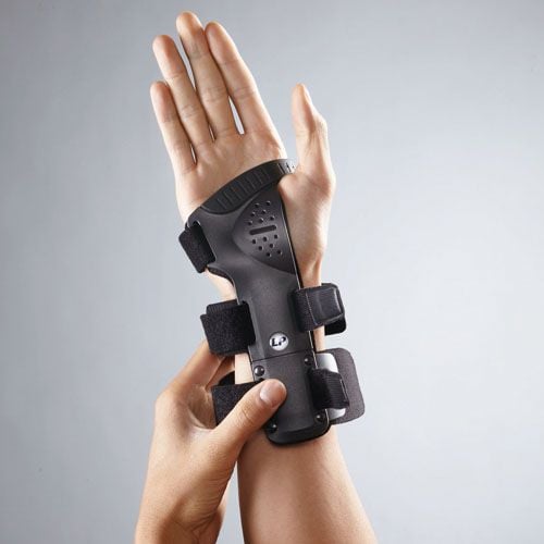 Đai nẹp cứng bào vệ cổ tay chuyên dụng