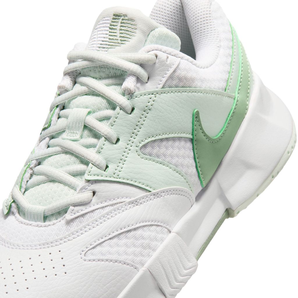 Giày W NIKE COURT LITE 4 HC STEAM-BARELY GREEN