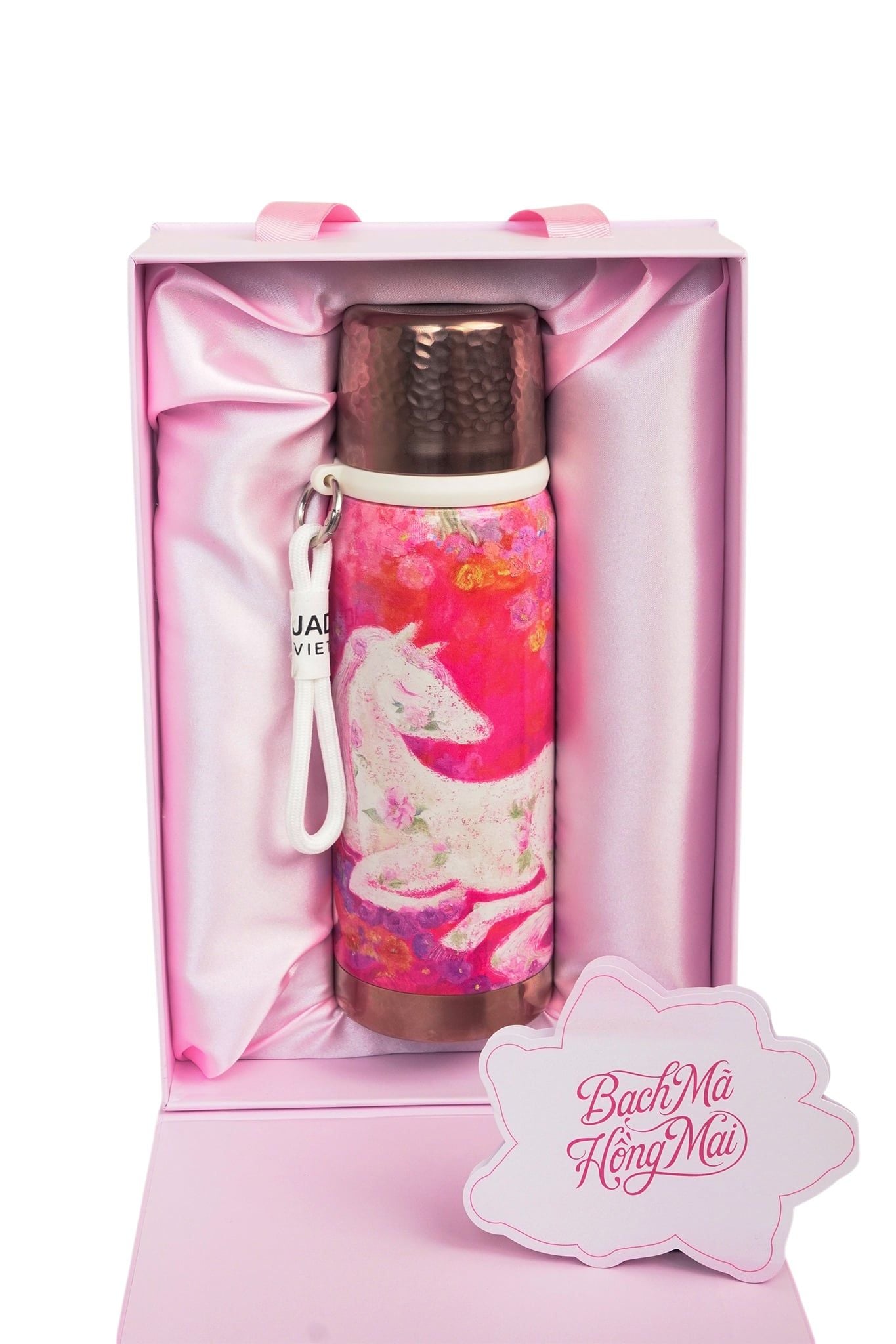  Bộ Quà Tặng Bình Giữ Nhiệt "Bạch Mã Hồng Mai" - Phiên Bản Hộp Lụa Cao Cấp - Luxy Bottle "White Horse of Spring" - 700ml - Jadify 