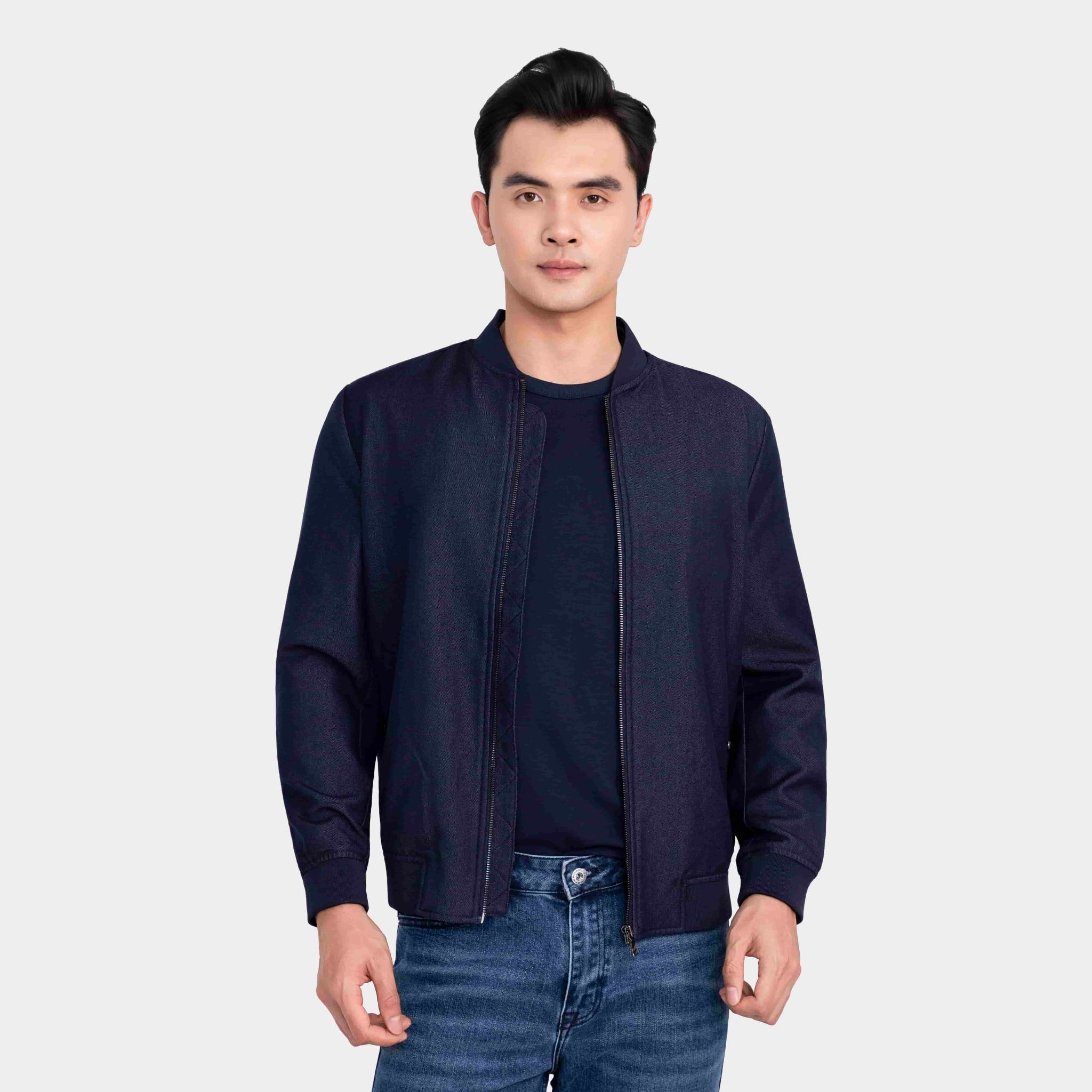 Áo Khoác Nam Aristino Hiệu Ứng Denim Regular Fit AJK048BH0