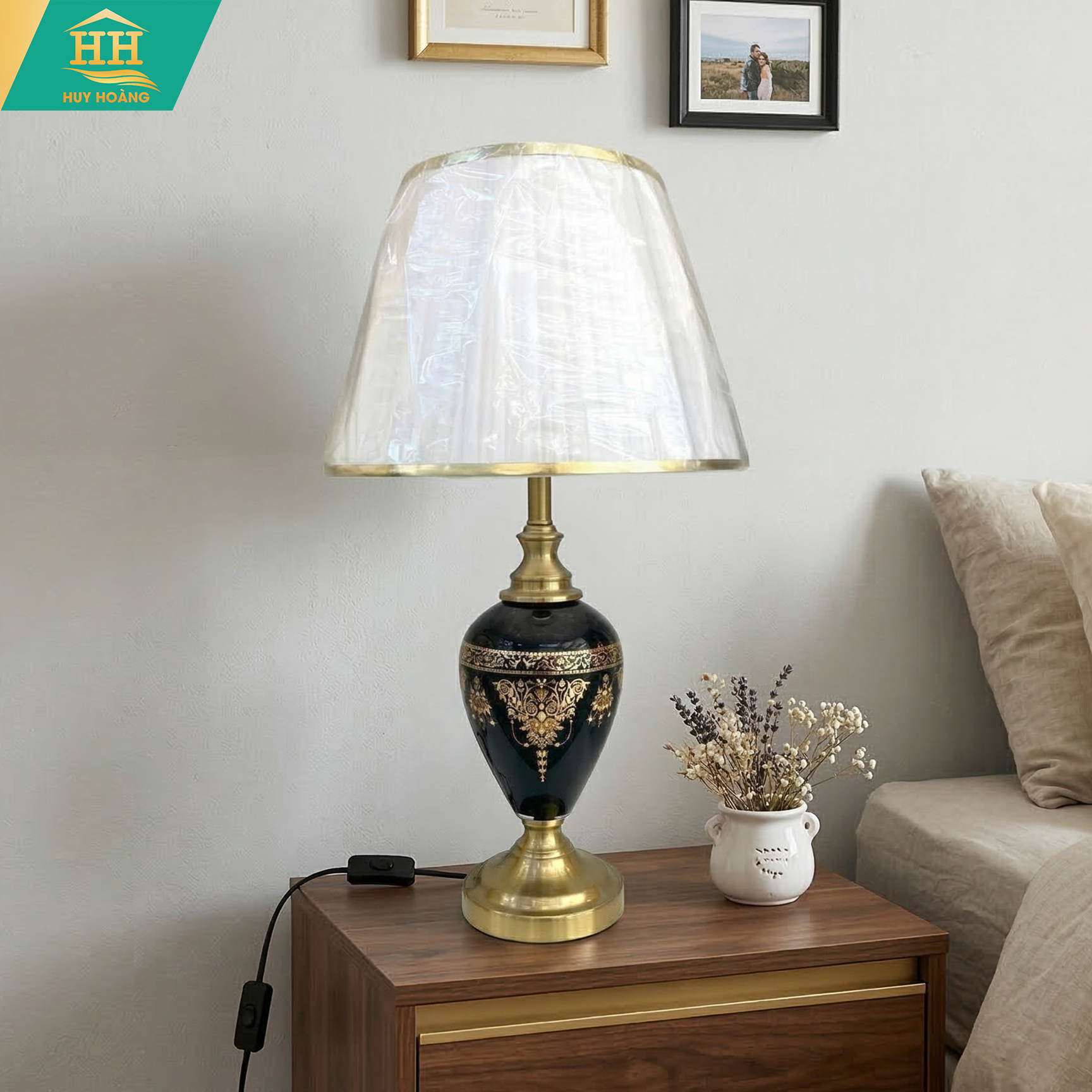  Đèn Để Bàn HH2411 