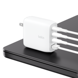 Adapter sạc nhanh 112W 4 cổng, 3 USB-C + 1 USB-A GaN màu trắng Belkin 