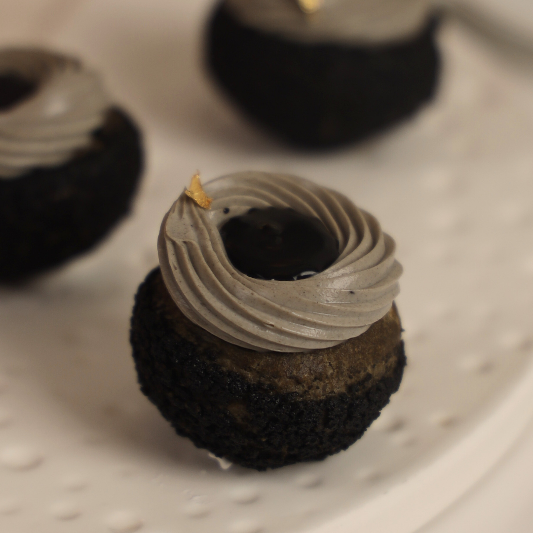  Black Sesame Choux 