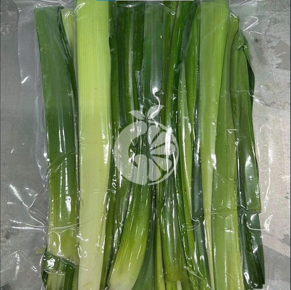 Frozen pandan leaves