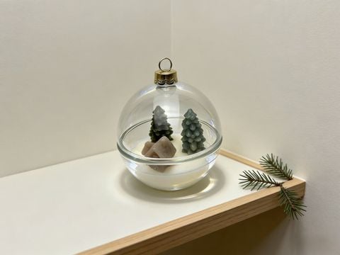 Scented Candle With Christmas Decoration