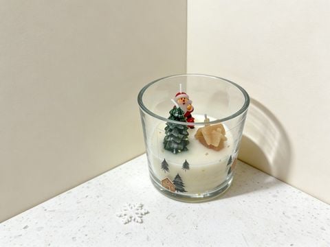 Scented Candle With Christmas Tree Decor
