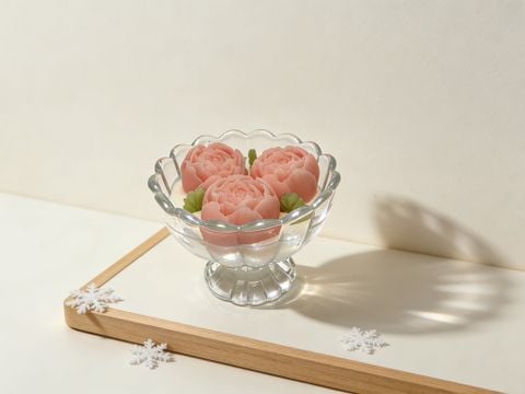 Scented Candle With Flower Decoration