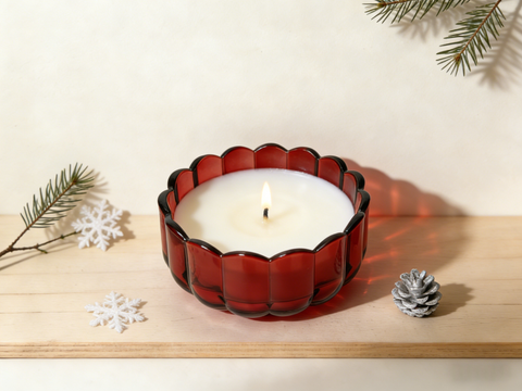 Scented Candle With Wavy Flower Pattern