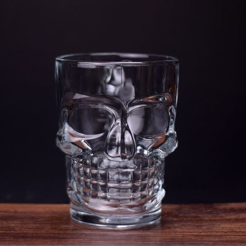 Skull Beer Mug – Clear Glass Skull Head Beer Cup with Handle for Halloween, Parties & Bars