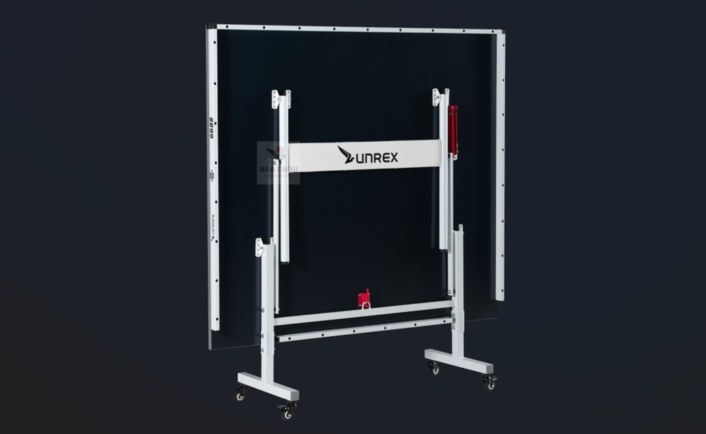 Bàn Unrex LUCKY 6688