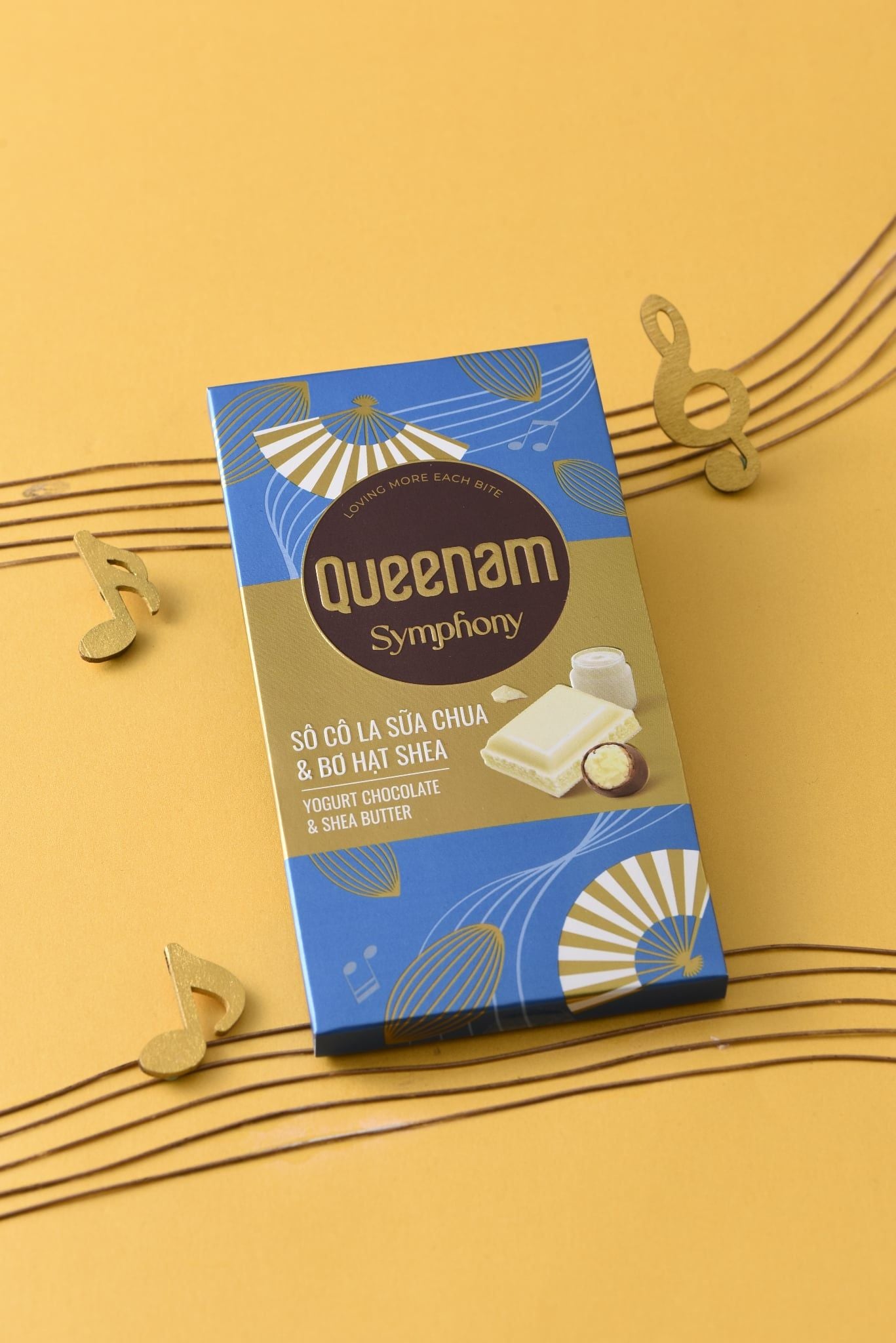  Queenam Symphony – Thanh Sô Cô La Sữa chua & Bơ Hạt Shea 80g 