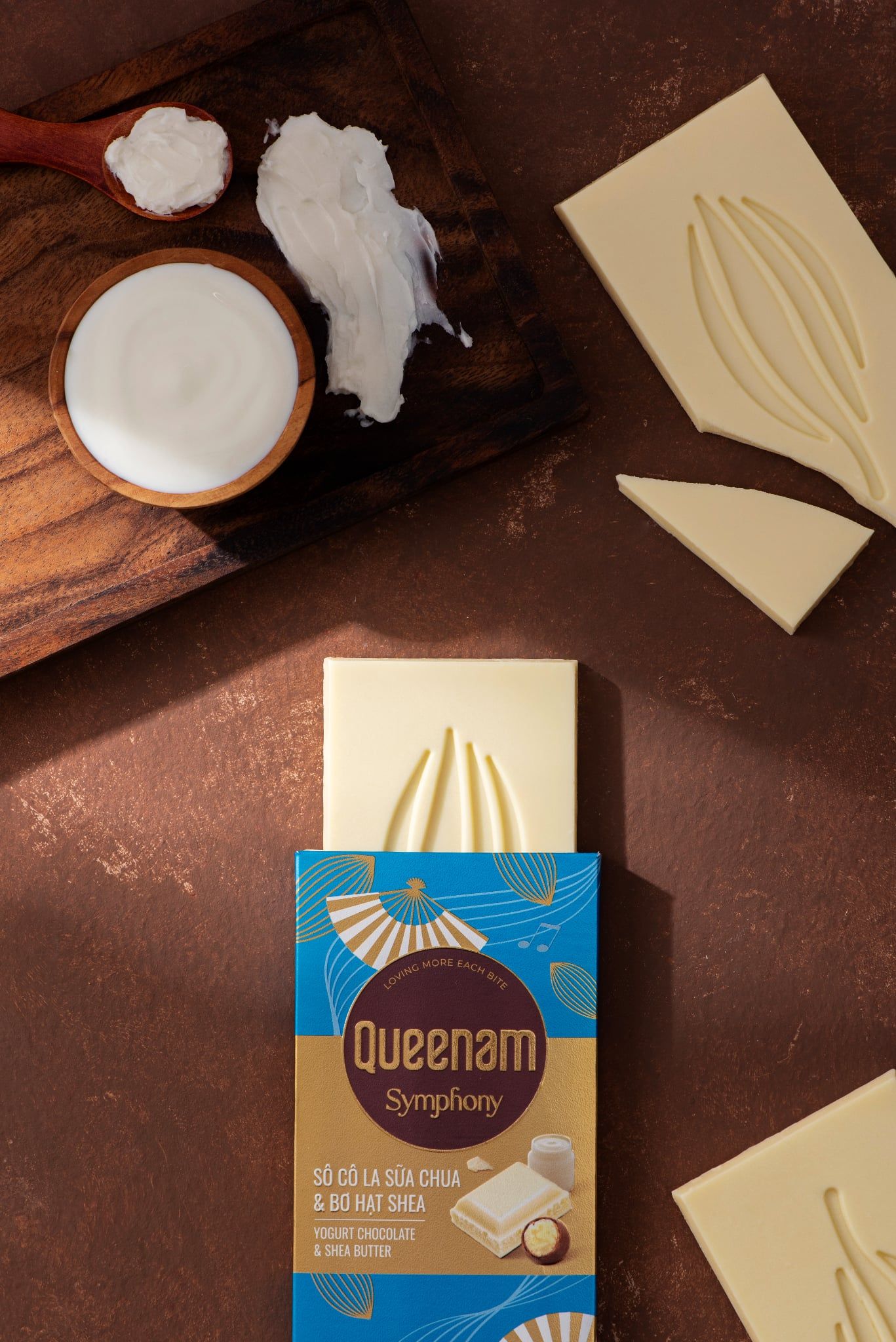  Queenam Symphony – Thanh Sô Cô La Sữa chua & Bơ Hạt Shea 80g 
