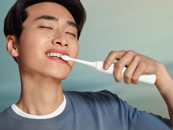 Bàn chải đánh răng Philips Sonicare 4100