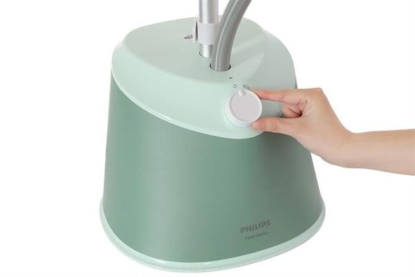 Bàn ủi hơi nước đứng Philips STE1011/70