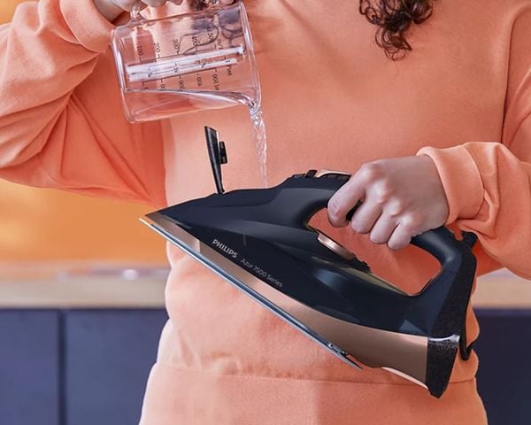 Bàn ủi hơi nước Philips Series 7500 HV DST7510/80