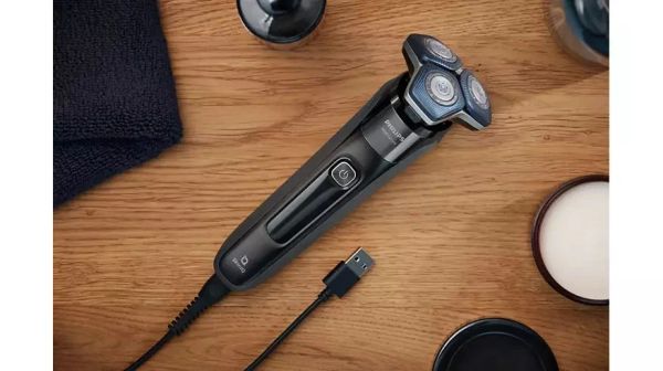 Máy cạo râu khô và ướt Philips S7886/50
