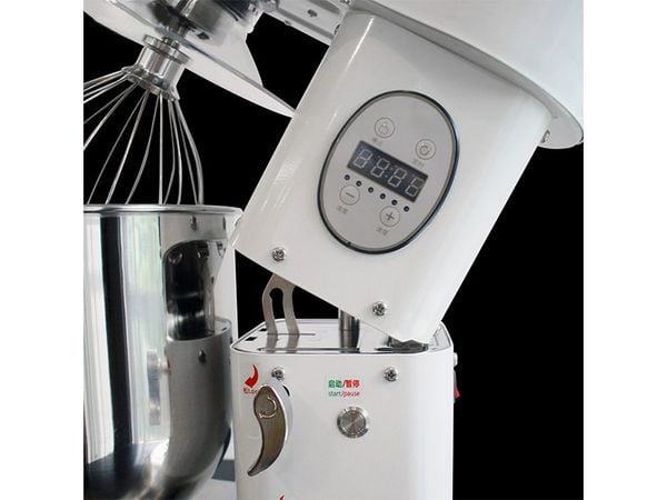 Máy đánh kem Yubann YB360