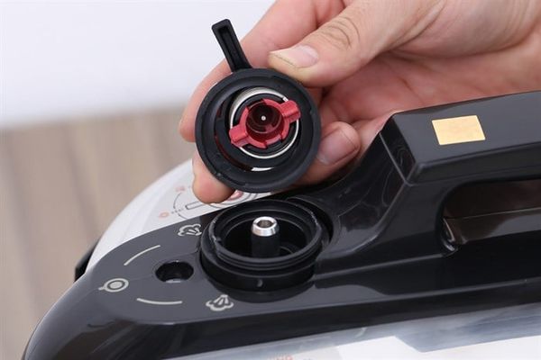 Nồi áp suất đa năng Philips HD2103/66