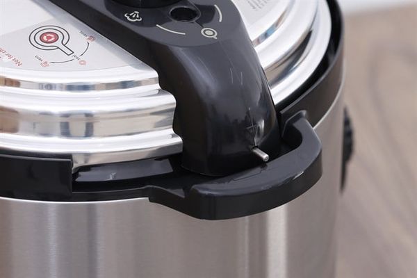 Nồi áp suất đa năng Philips HD2103/66