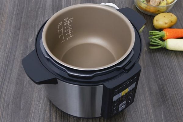 Nồi áp suất đa năng Philips HD2136/66