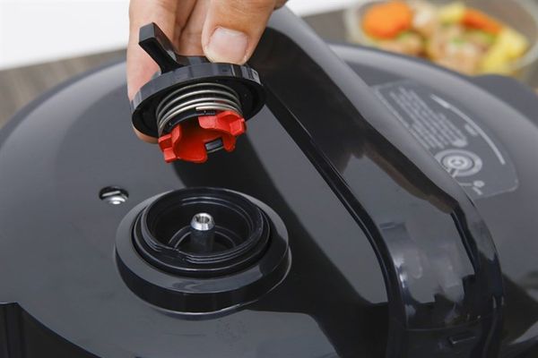 Nồi áp suất đa năng Philips HD2136/66