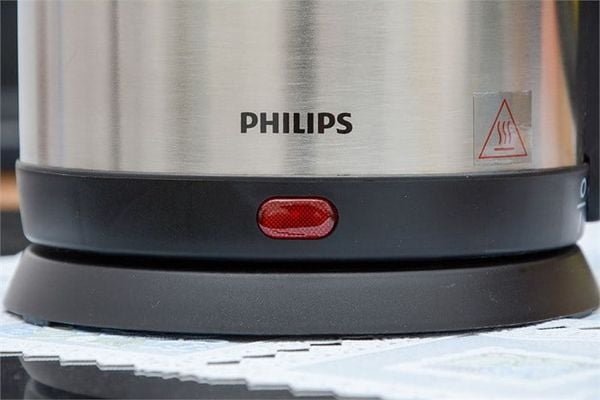 Bình đun siêu tốc Philips HD9306/03