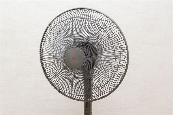 Quạt đứng KDK M40K