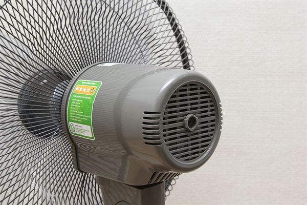 Quạt đứng KDK M40K