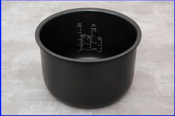 NỒI CƠM ĐIỆN TỬ TOSHIBA RC-18DR4TVN