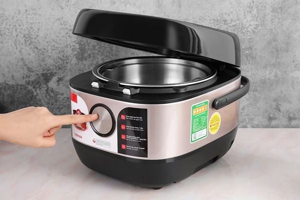 NỒI CƠM ĐIỆN CAO TẦN TOSHIBA RC-18IX1PV