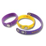 VÒNG TAY CAO SU NÚT ĐỒNG