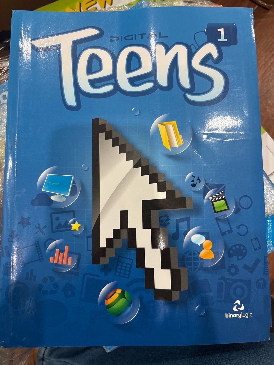  Digital TEENS 1 