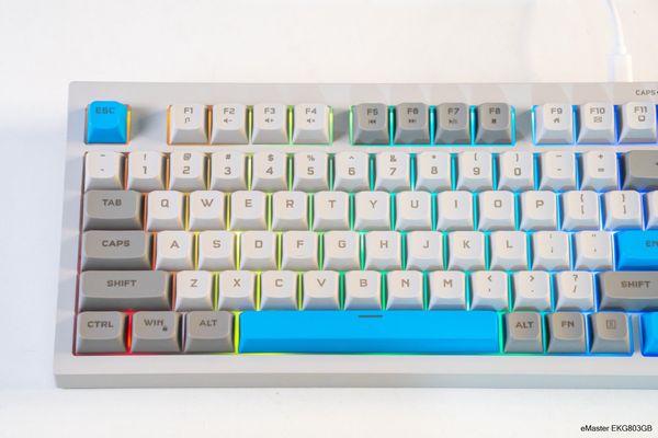 Bàn phím Silent eMaster EKG803GB LED RGB - Màu trắng xanh
