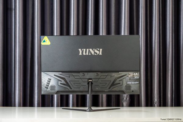 Yunsi Y240Q7 24 inch (100Hz, VA, 1ms, FHD, Cong nhẹ) - Màu đen