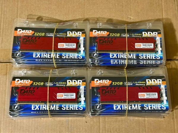 Ram Desktop 32G bus 3200 Dato Extreme có tản thép - Màu đỏ