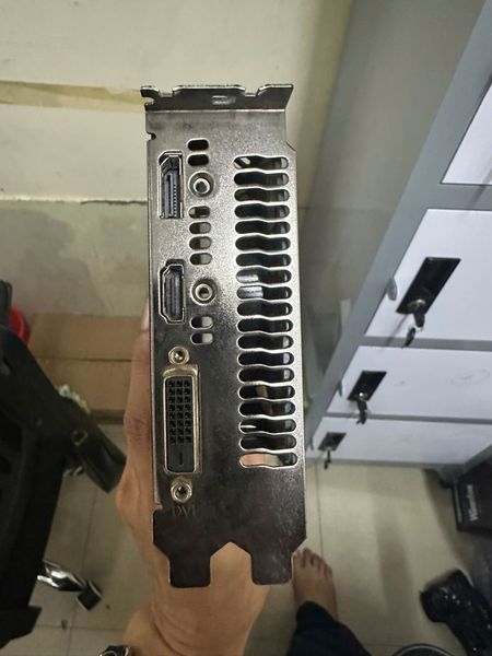 Card màn hình Asus Expedition GeForce GTX 1050 2GB DDR5 - 2ND BH 01 tháng