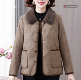  Áo Ấm Tặng Mẹ – Món Quà Thay Lời Muốn Nói 