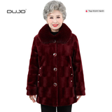  Áo nhung lót lông dày dặn tặng mẹ dịp Tết 