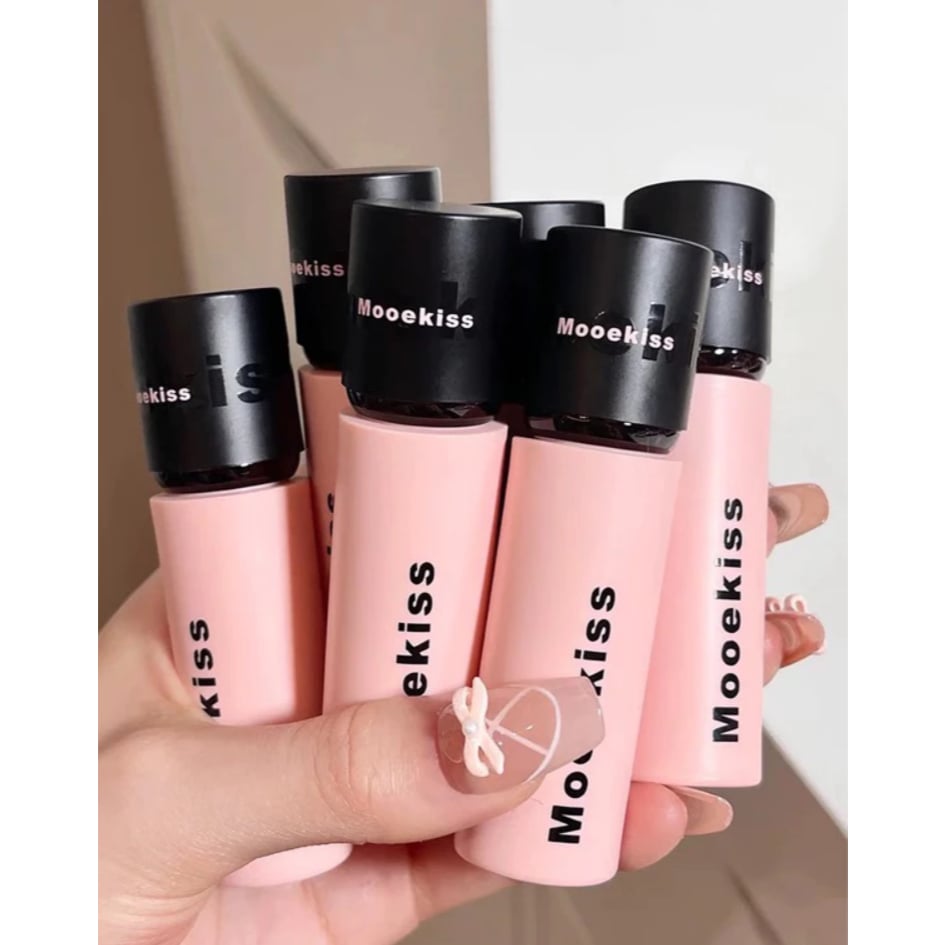  Son Kem Bùn Mịn Môi Mooekiss Velvet Lip Mud 3G 