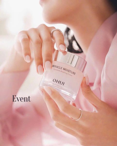 Kem Dưỡng Ẩm Căng Bóng Da Ohui Miracle Moisture Ceramide Boosting Cream 60ml