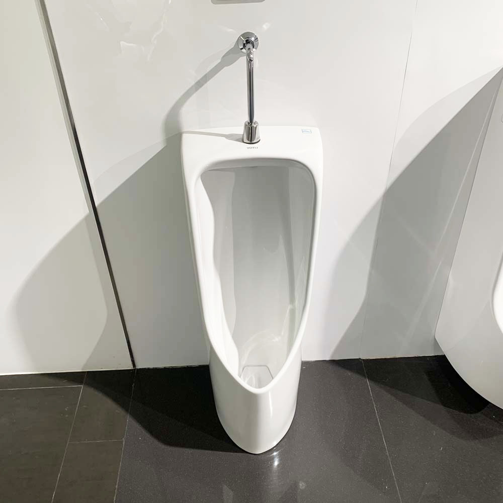 Bồn tiểu nam TOTO UT508T (Đường cấp nước phía trên)