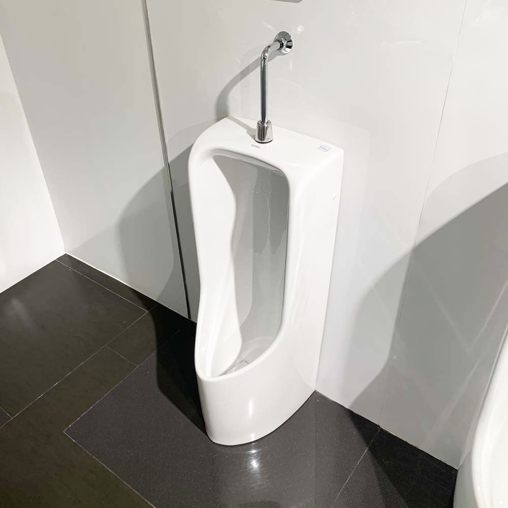 Bồn tiểu nam TOTO UT508T (Đường cấp nước phía trên)