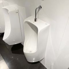 Bồn tiểu nam TOTO UT570T (Đường cấp nước phía trên)