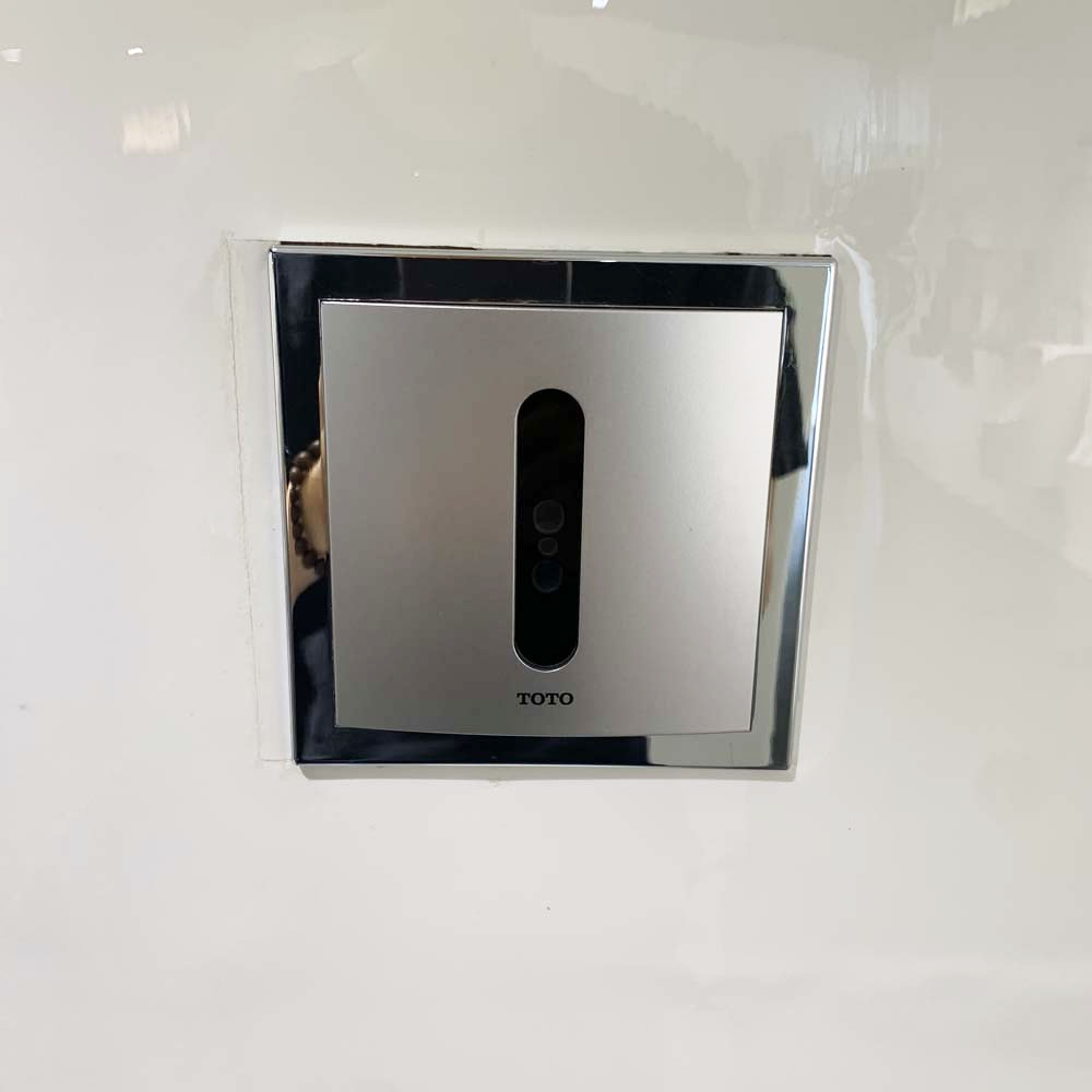 Van xả cảm ứng tiểu nam TOTO DUE126UPKA (mã cũ DUE126UPK) (Dùng pin)