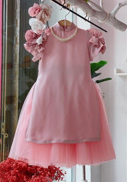  AD21_04. Áo Dài Đính Hoa Cầu Vai Hồng 