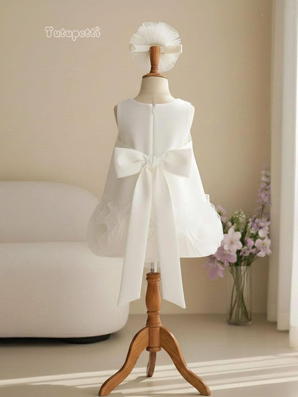  P25_228. Đầm Suông Hoa Trắng 