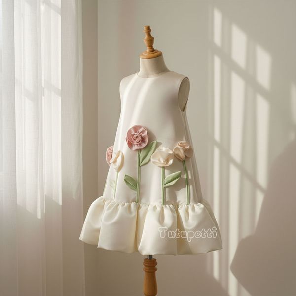  P25_240. Đầm Tiểu Thư Suông Hoa Trắng 