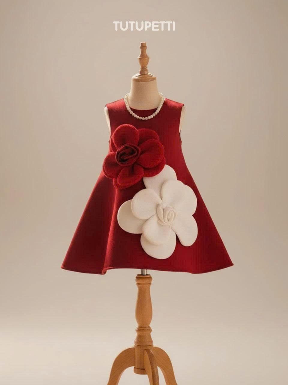  P25_252. Đầm Tiểu Thư Suông Hoa Đỏ 