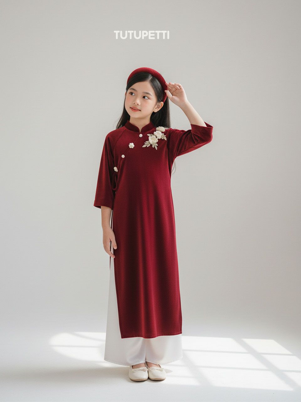  AD26_04. Áo Dài Nhung Đính Hoa Đỏ 